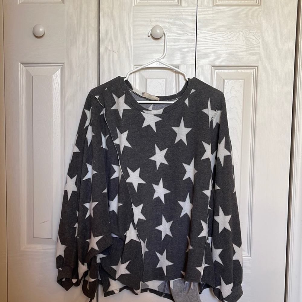 Altar’d State White Star Gray Sweater || Size: L